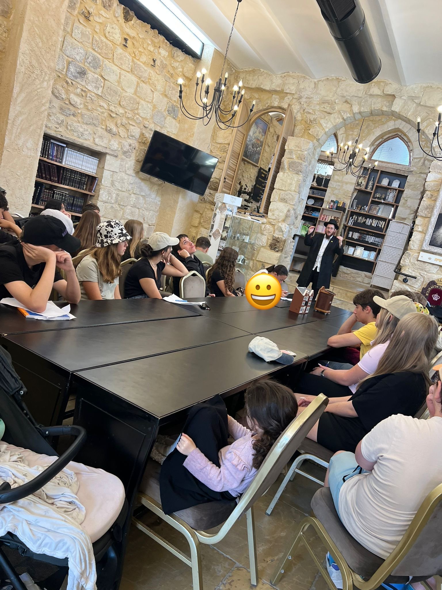 מראה מפעילות בית חב״ד העיר העתיקה 14